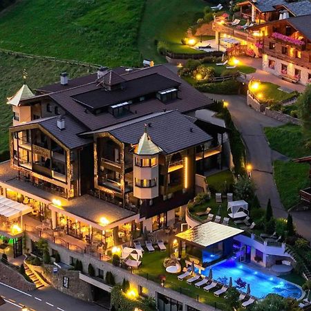 Alpin Garden Luxury Maison & Spa - Adults Only โอติเซ ภายนอก รูปภาพ